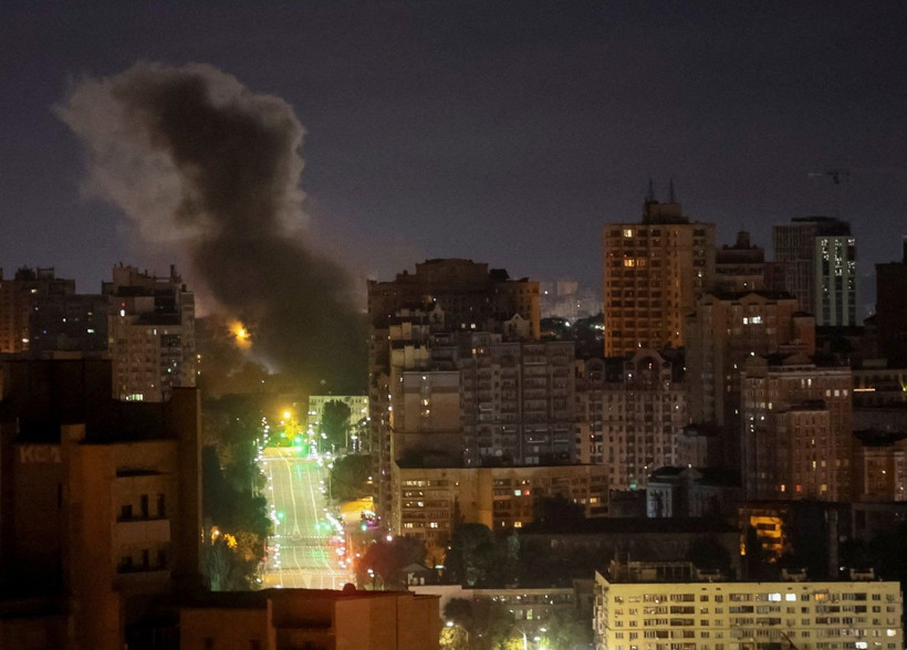 Uykusuz gece... Başkente gece boyu füze yağdı - Resim: 5