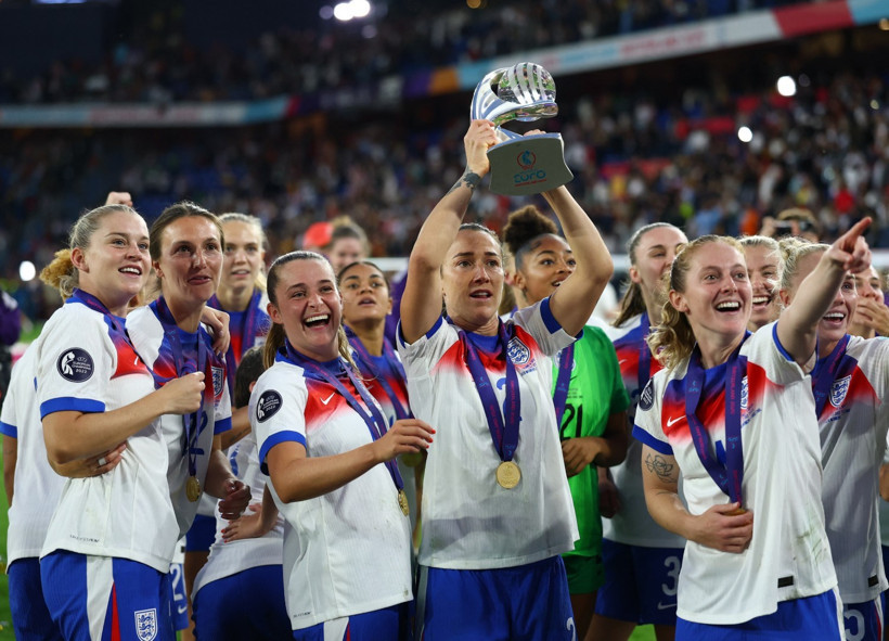 Kırık bacakla Avrupa şampiyonu oldu: İngiltere kahraman kaptanını konuşuyor - Resim : 1