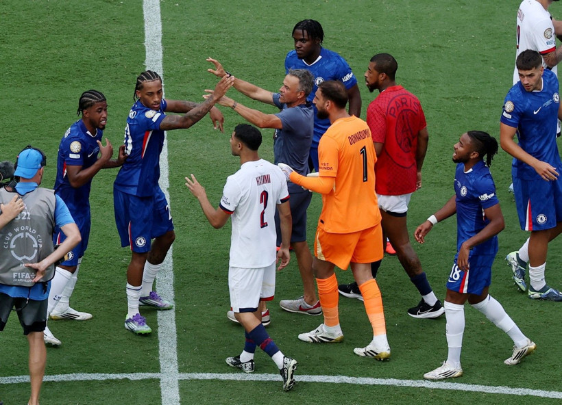 PSG-Chelsea finaline damga vuran kavga: Luis Enrique, Joao Pedro'yu yere indirdi - Resim: 6