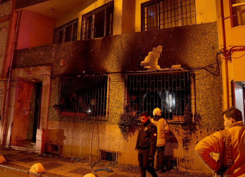 Kadıköy'de yangın: Yaralılar var - Resim : 1