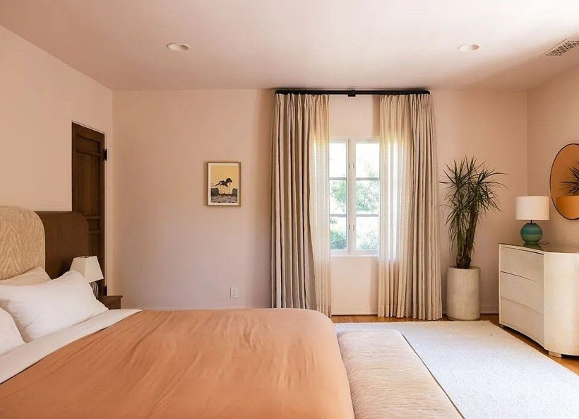 Ünlü oyuncu, kocasının intihar ettiği evi satışa çıkardı - Resim: 3