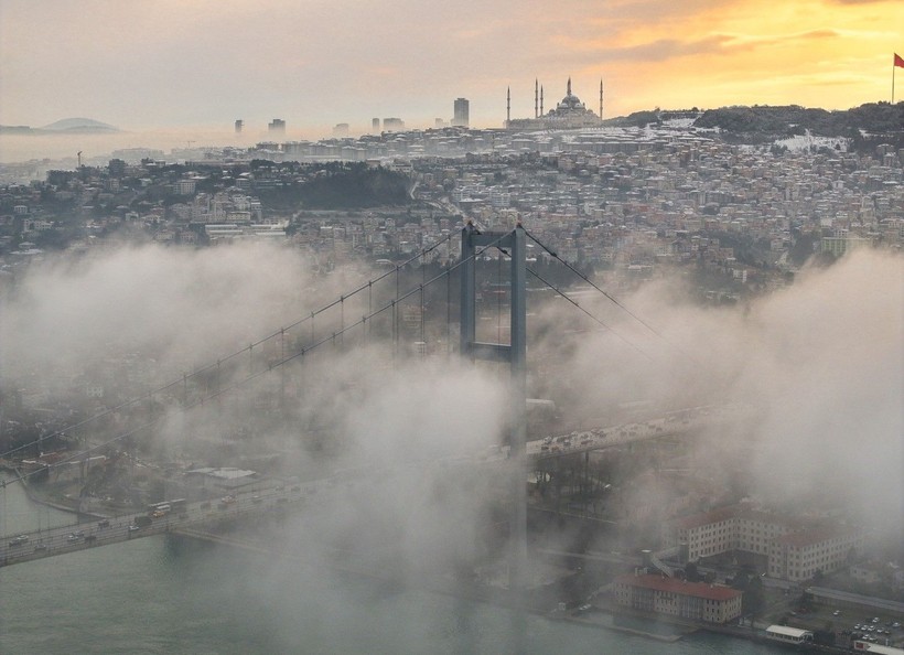 İstanbul’da sis alarmı: Köprüler görünmez oldu - Resim: 5