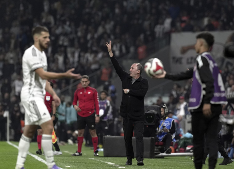 Beşiktaş'ta komutan Rafa - Resim : 2