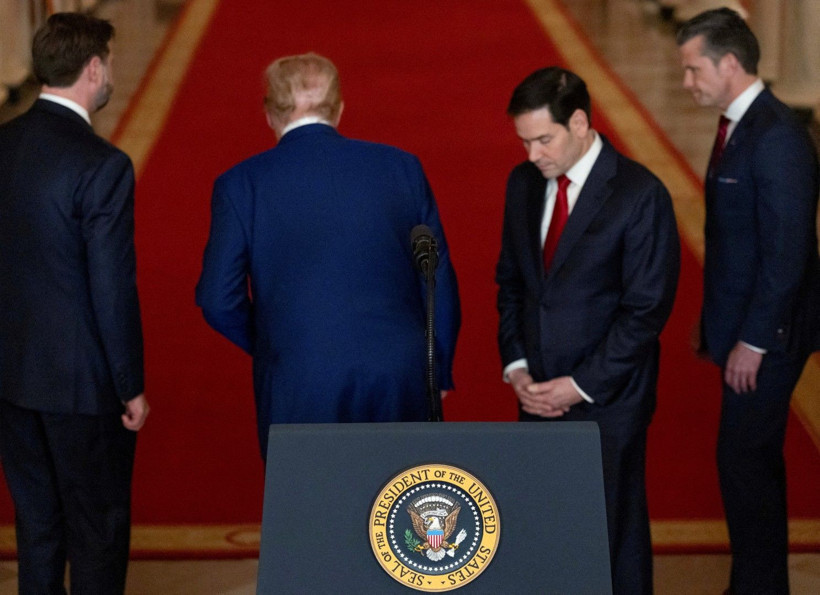 Trump, İran saldırısını böyle takip etti - Resim: 13