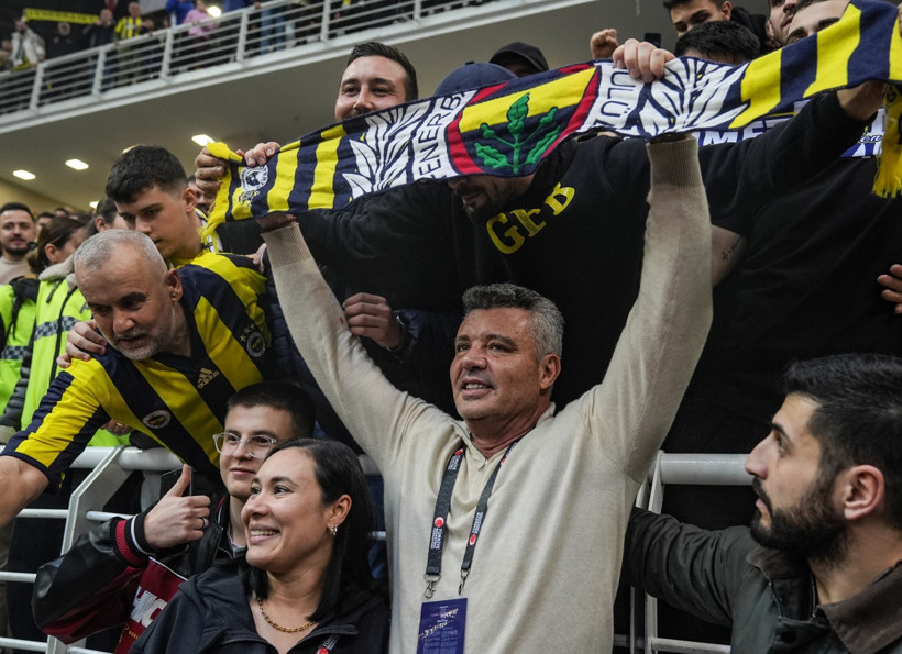 Türkiye Kupası'nda şampiyon Fenerbahçe: Galatasaray'a 20 sayı fark attılar - Resim : 1