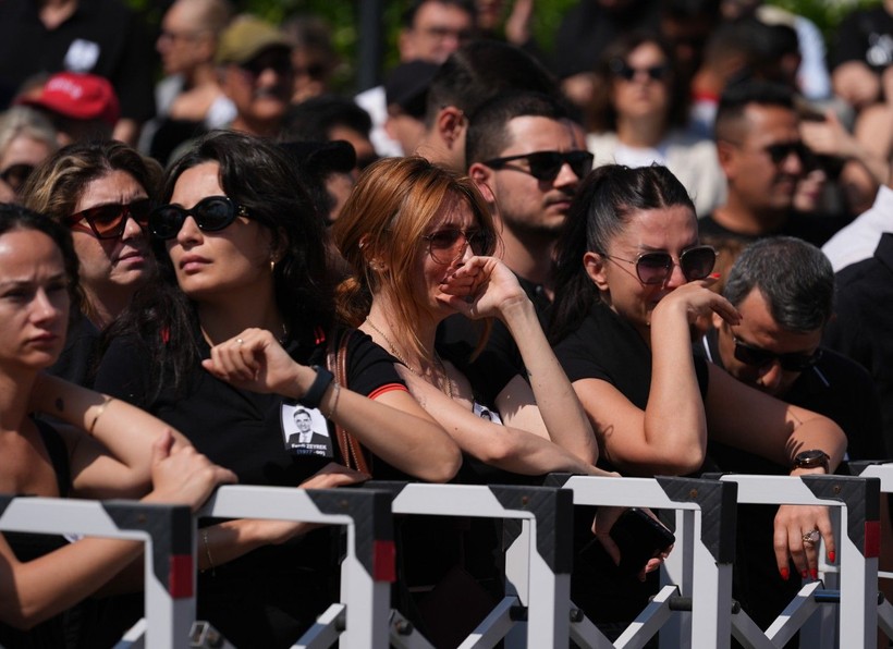 Ferdi Zeyrek'e vedadan acı kareler - Resim: 1