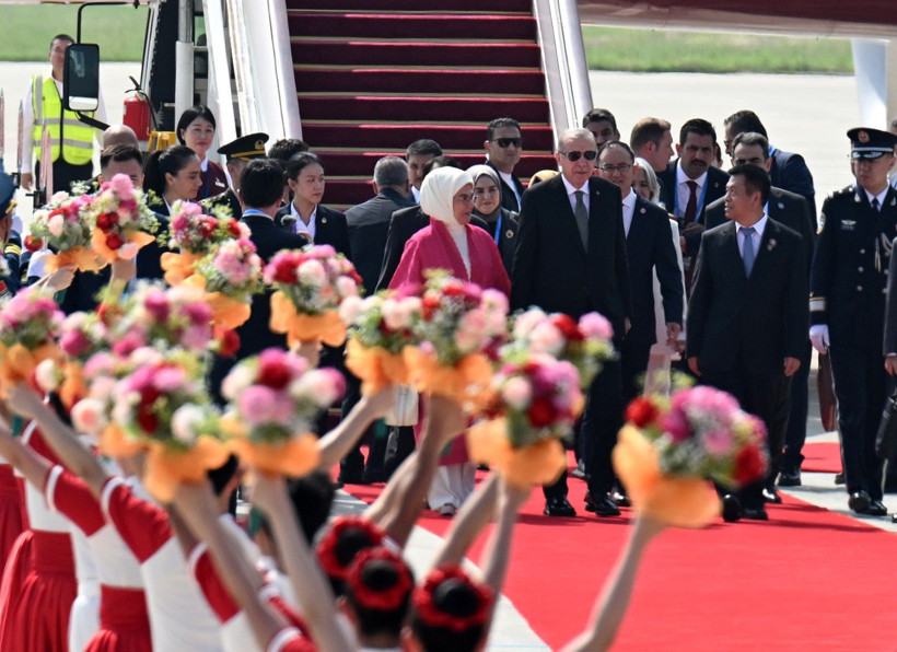 Erdoğan'a renkli karşılama - Resim: 10