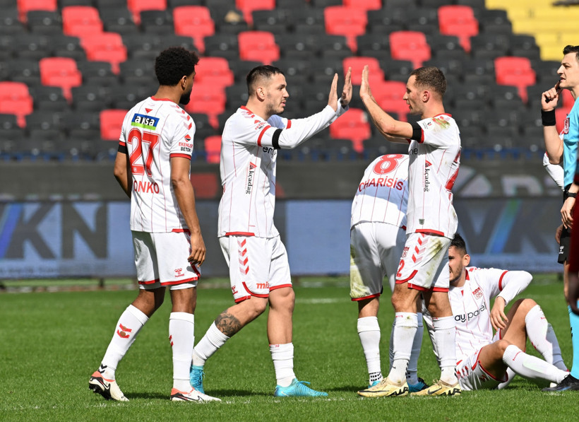 Gaziantep FK 90+1'de altın buldu: Sivasspor'u ateşe attılar! - Resim : 1
