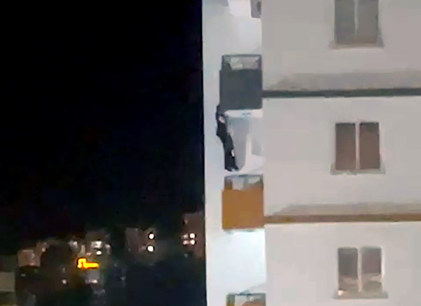 Sevgilisinin eski erkek arkadaşını defalarca bıçaklayarak öldürdü - Resim : 3