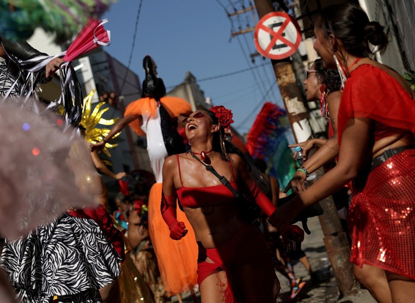 Dünyanın en büyük şovu Rio Karnavalı başlıyor - Resim: 3