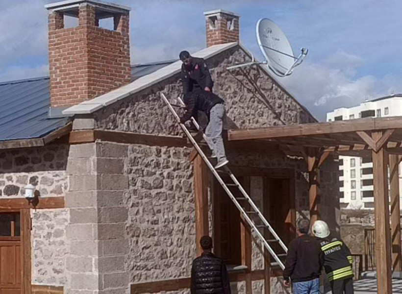 Çıktı ama inemedi: İddiayı itfaiye sonlandırdı - Resim : 1