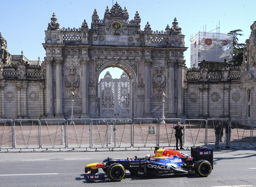 İstanbul sokaklarında 6 yıl sonra Formula 1 sesleri yankılandı - Resim: 5