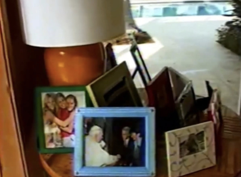 Epstein'ın 33 bin sayfalık gizli belgeleri yayınlandı - Resim : 1