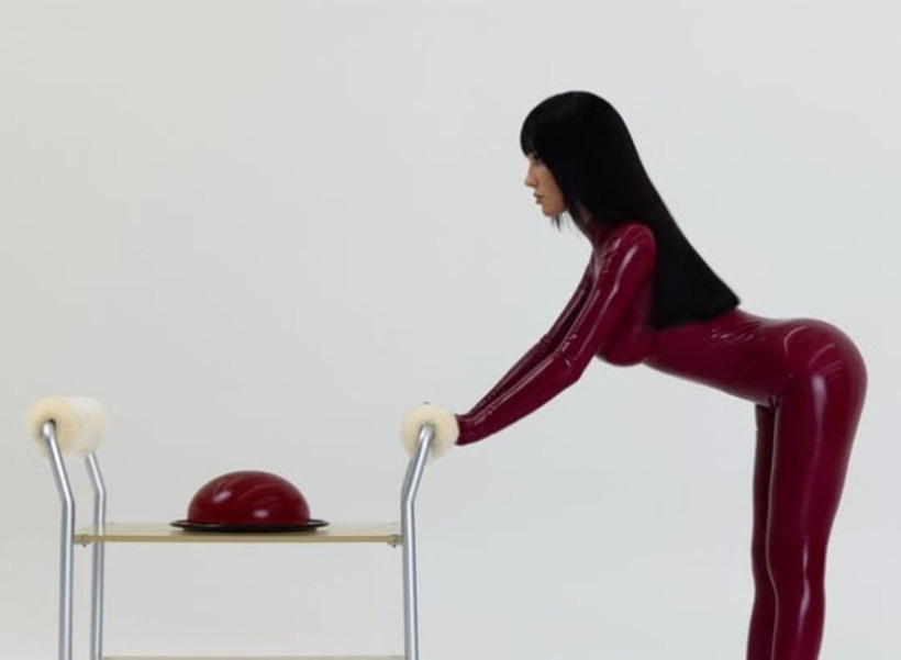 Çıplak fotoğrafları olay olmuştu... Bianca Censori şimdi de sergisiyle hedefte - Resim: 5