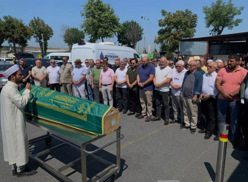 Akaryakıt istasyonunda dehşet: Silahla ateş etti, araçla ezdi - Resim : 2