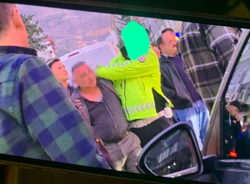 Eski koca dehşeti: İki kızının yanında defalarca bıçakladı! - Resim : 2