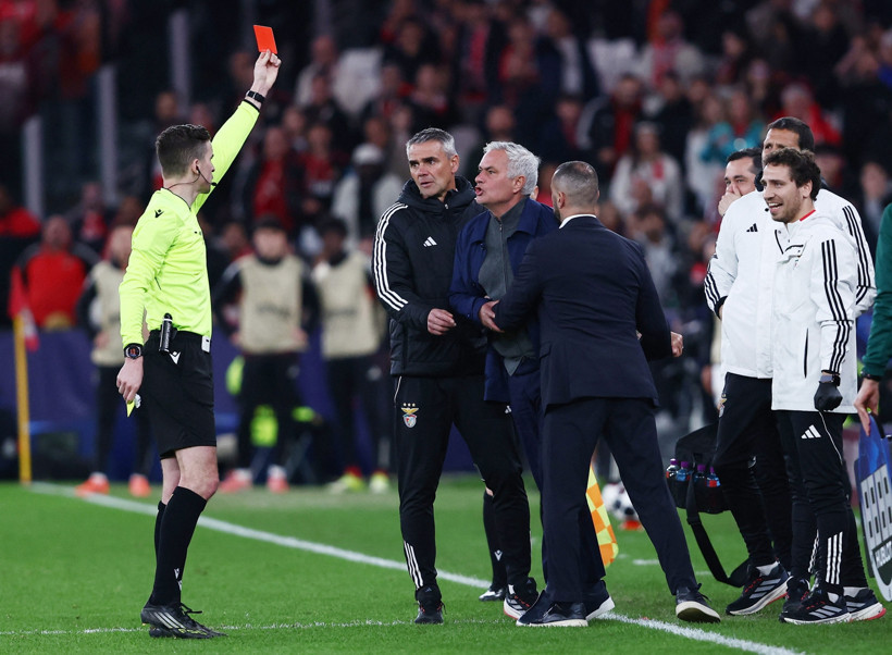 Şampiyonlar Ligi'nde ırkçılık krizi: 'Mono değil, maricon demiş!' - Resim : 1