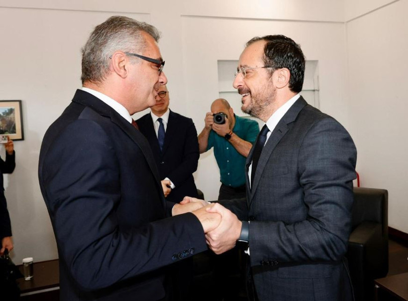 Erhürman ve Hristodulidis ilk kez bir araya geldi - Resim : 3