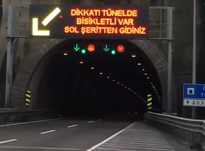 Rus turist tüneldeki yazıyla şaşkına döndü: Türkiye'ye ve Türklere bayılıyorum - Resim : 1