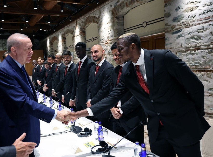 Osimhen'den Erdoğan'a hediye: Dolmabahçe'de buluşma - Resim: 20