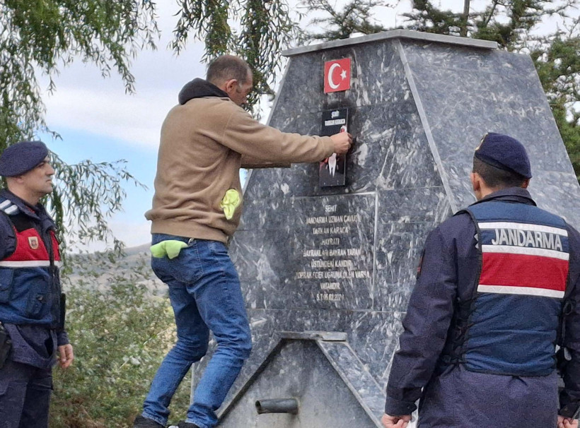 Şehit çeşmesine saldırı: Türk bayrağı ve fotoğraf tahrip edildi - Resim : 2