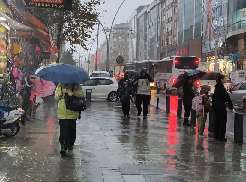 Yarın İstanbul'da yağış var mı? Herkesin merakla beklediği haber - Resim : 1