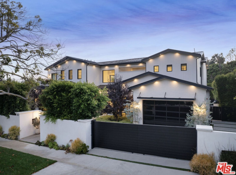 Adriana Lima lüks malikanesini kârla satışa çıkardı - Resim: 2