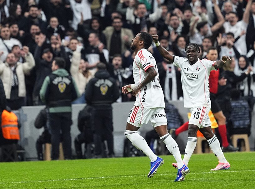Beşiktaş Rizespor'u farklı geçti, kupada çeyrek finale yükseldi: 4-1 - Resim : 1