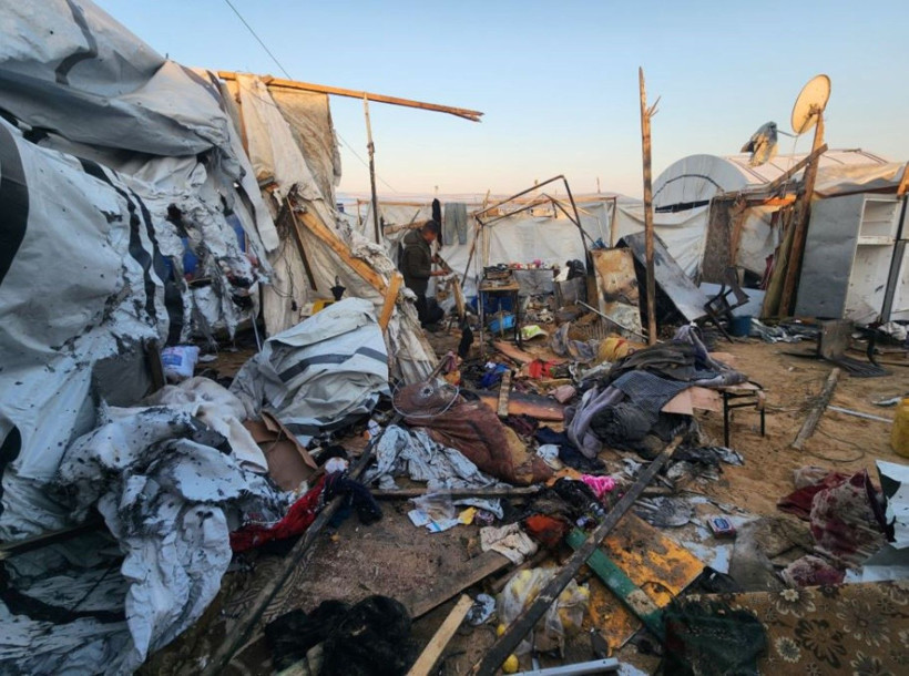 İsrail ateşkese rağmen çadır bombaladı: 2'si çocuk 5 ölü! - Resim: 8