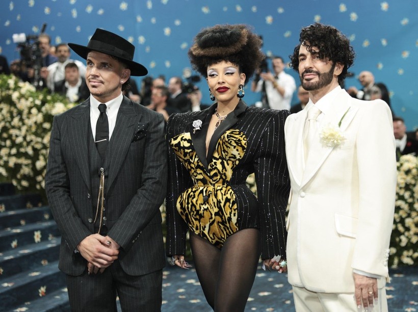 Modanın en çılgın şovu: Met Gala'ya ünlü yağdı - Resim: 43