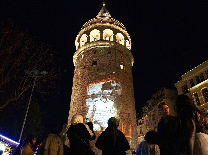 Çanakkale ruhu Galata kulesi'nde: Özel video yansıtıldı - Resim: 4