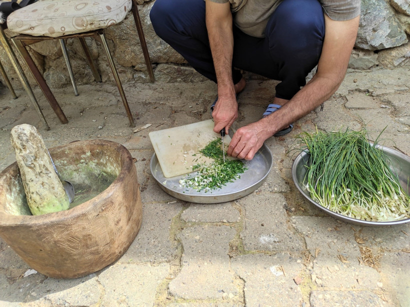 Hasadı sarp kayalıklarda yapıyorlar: Kilosu 10 bin TL’den alıcı buluyor - Resim : 1