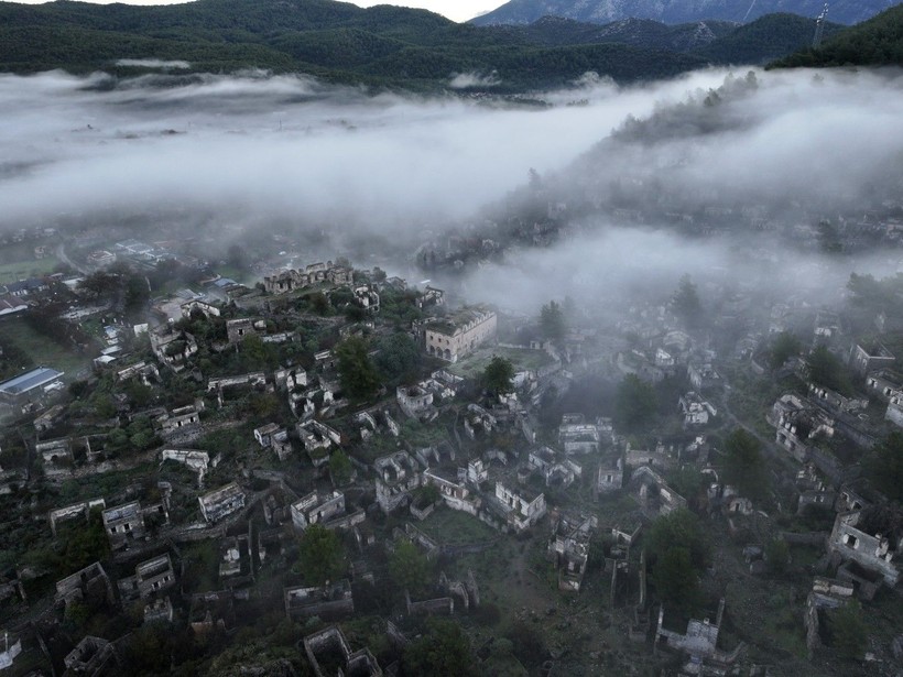 Muğla'nın hayalet köyü sisler içinde kayboldu - Resim: 3