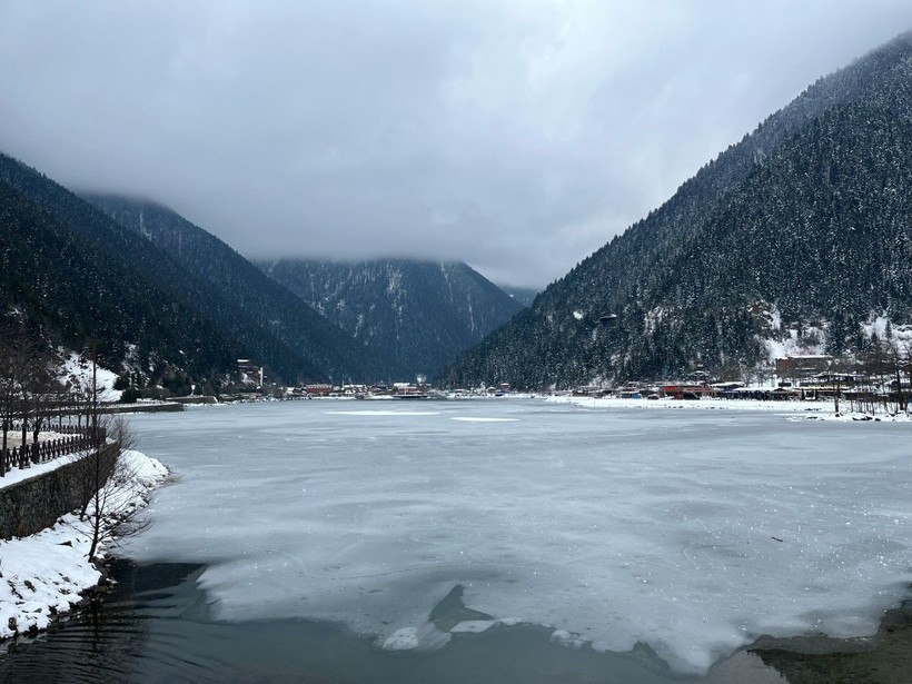 Uzungöl buz tuttu - Resim: 3