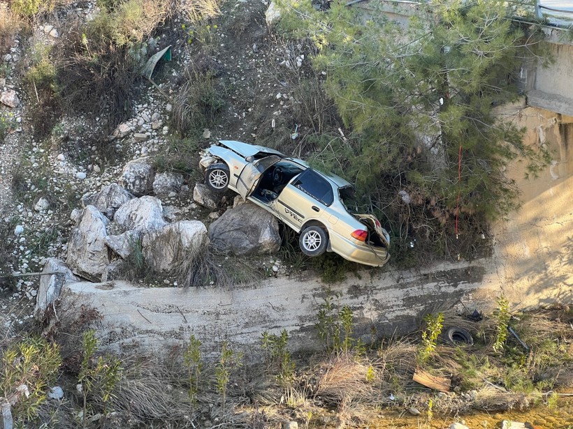 Yine aynı köprü, yine acı son: Antalya'da sürücü hayatını kaybetti - Resim : 1