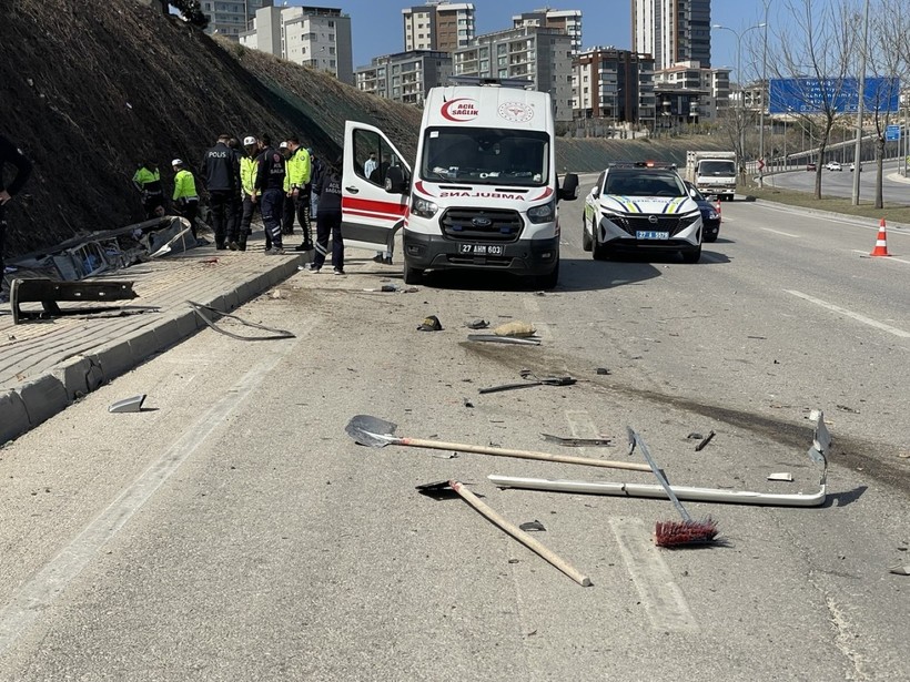 Gaziantep'te kaza: Ölü ve yaralılar var - Resim : 1