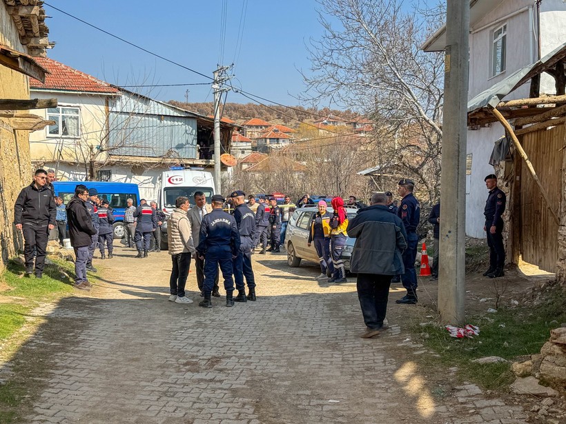 89 yaşında, iki komşusunu katletti - Resim : 1