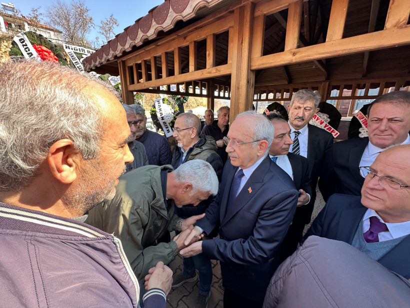 Kılıçdaroğlu'nun acı günü: Kuzenini uğurladı - Resim : 1