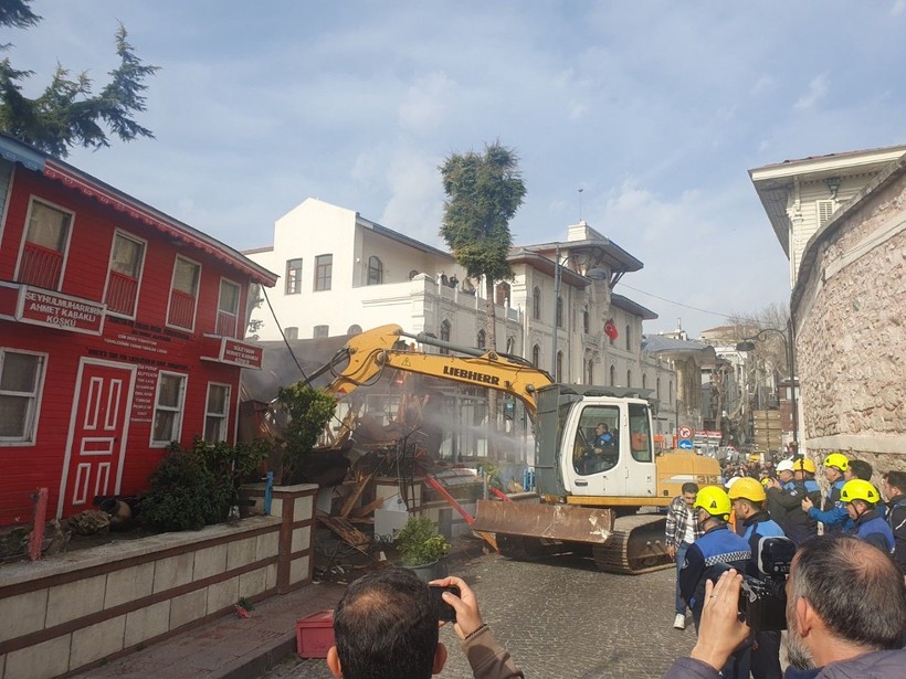 Aşevi değil restorandı: İBB kaçak yapıyı yıktı - Resim: 11