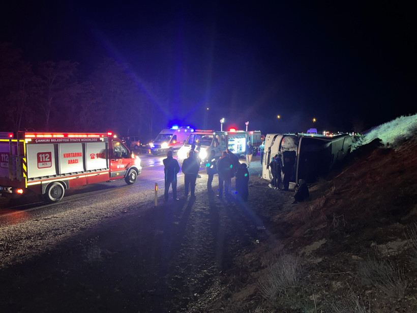 Çankırı'da işçi servisi kaza yaptı: 23 yaralı - Resim : 2