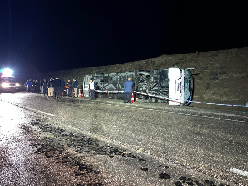 Çankırı'da işçi servisi kaza yaptı: 23 yaralı - Resim : 1