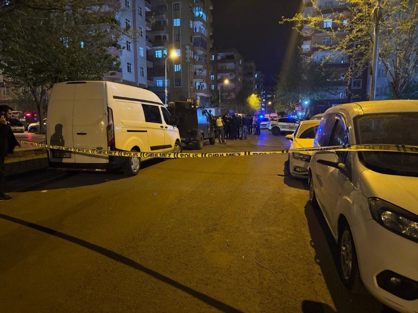 Diyarbakır'da silahlı kavga: Çok sayıda yaralı var - Resim: 8