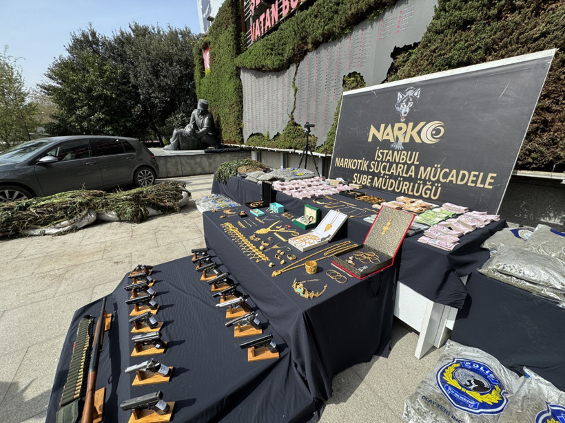 Dev operasyon sonrası emniyetten uyuşturucu sergisi - Resim : 1