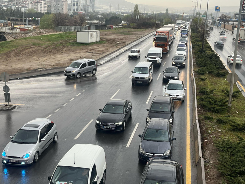 Ankara'yı sağanak vurdu: Valilikten 'sel' uyarısı - Resim : 1