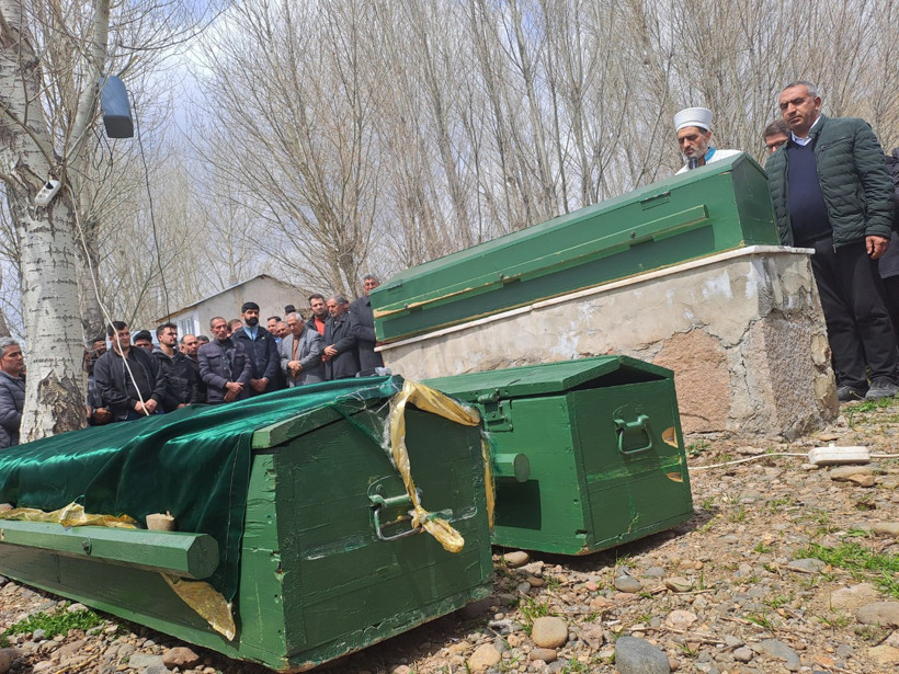 Korkunç kaza: Baba ve iki kızı öldü - Resim : 2