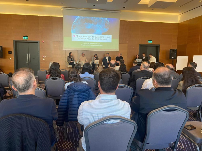 Oxford seçti, Türkiye'de masaya yatırıldı: 'Tekrar kazanmamız gerekiyor' - Resim : 1