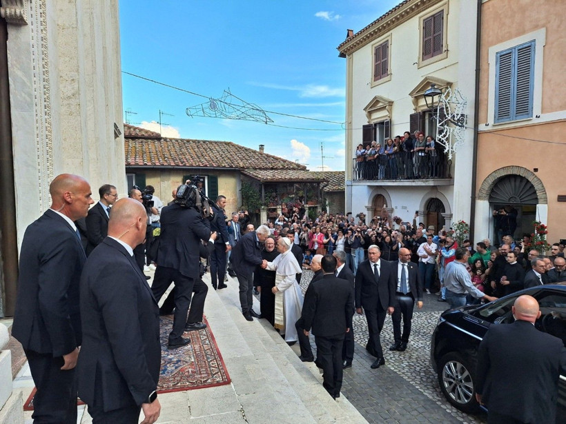 Papa 14. Leo'nun araç tercihi dikkat çekti - Resim: 1