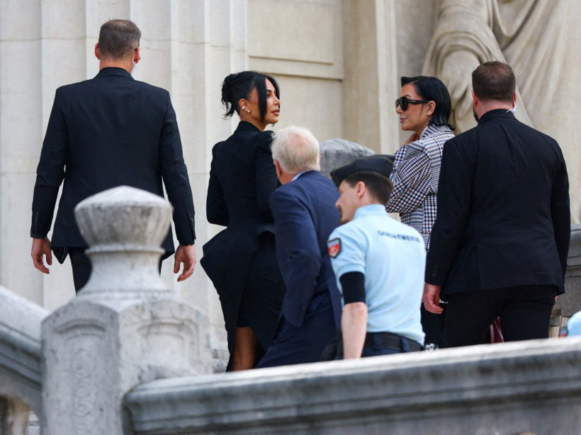 382 milyon liralık mücevheri çaldırmıştı: Kardashian duruşmaya elmas kolyeyle gitti - Resim: 1