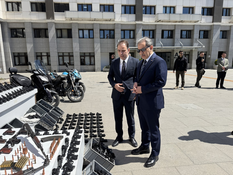 İstanbul'da 'yeni nesil' çetelere operasyon - Resim : 1