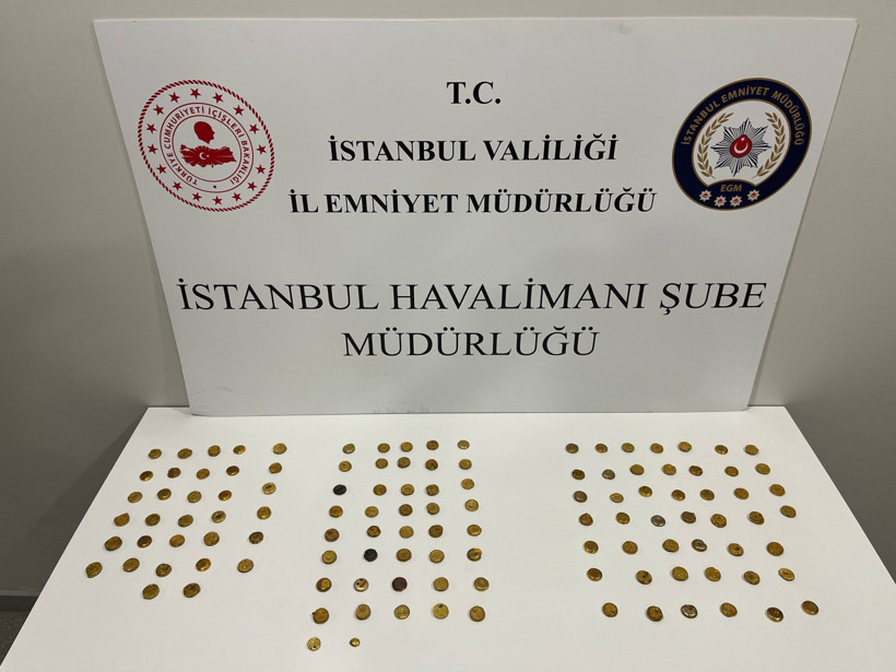 3 kadın cinsel organlarında 6 kilo altınla yakalandı - Resim : 2